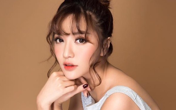 nhung lan gay tranh cai cua bich phuong anh 2