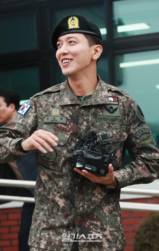 jung yong hwa xuat ngu anh 7