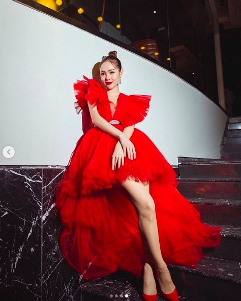 minh hang ho ngoc ha dung vay sao the gioi anh 2