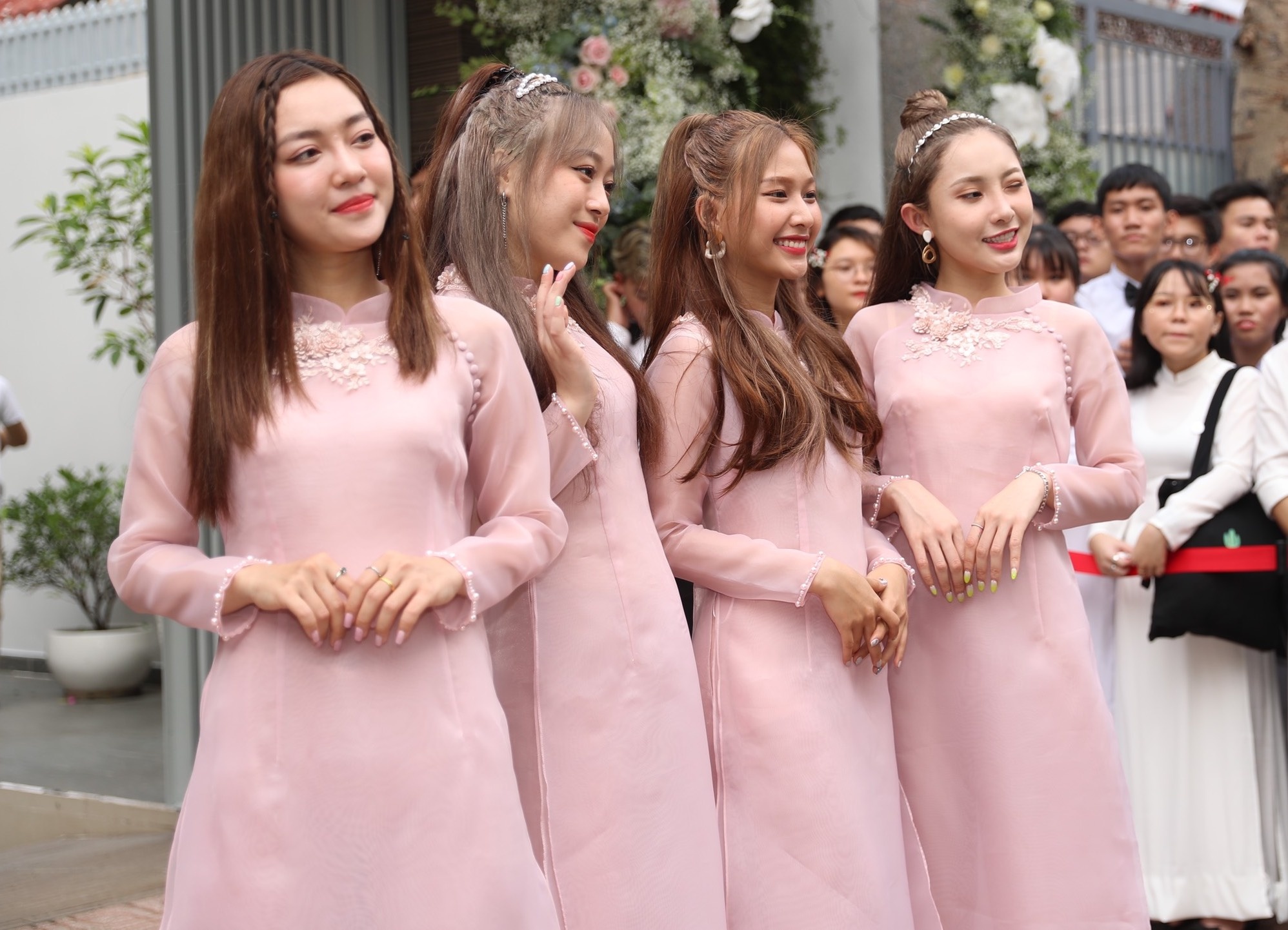 dong nhi ong cao thang dam cuoi anh 17