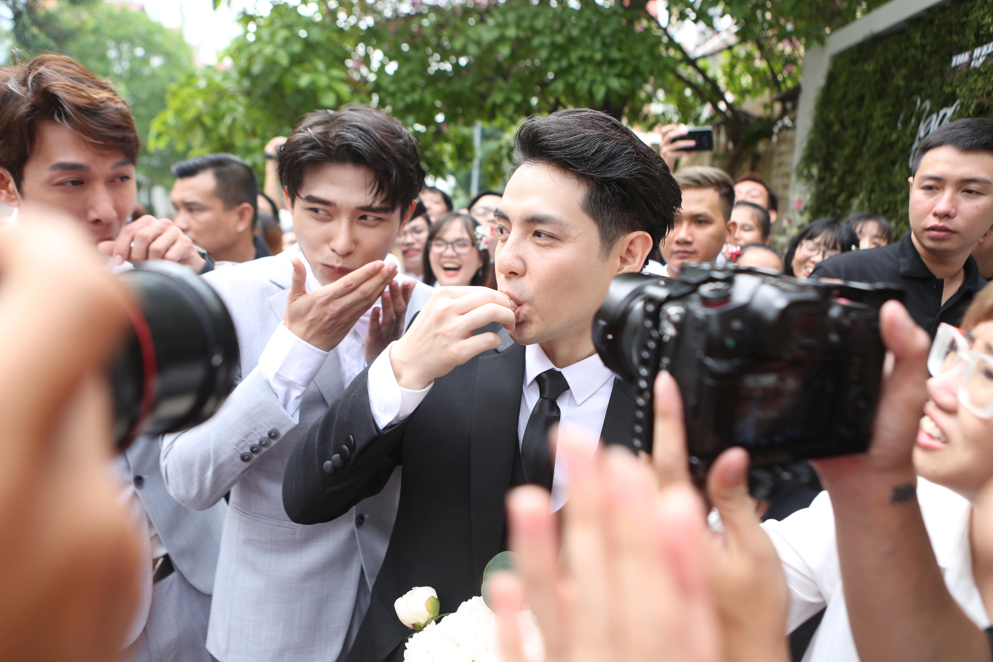 đông nhi ông cao thắng lễ ăn hỏi ảnh 1 dong nhi ong cao thang le an hoi anh 1