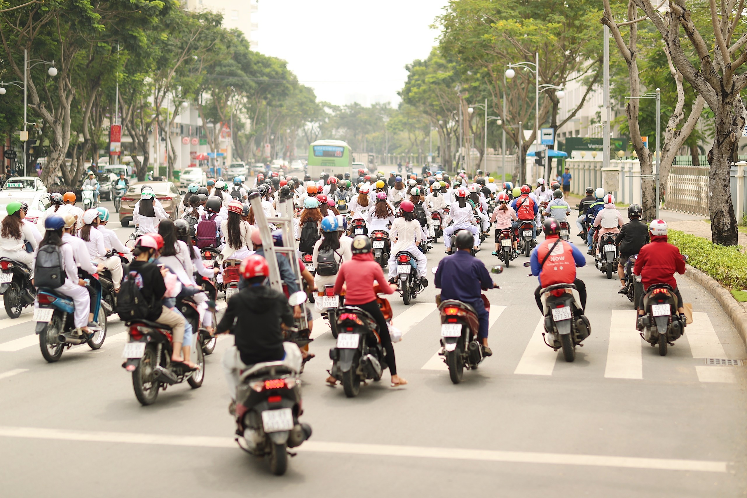 dong nhi ong cao thang dam cuoi anh 73