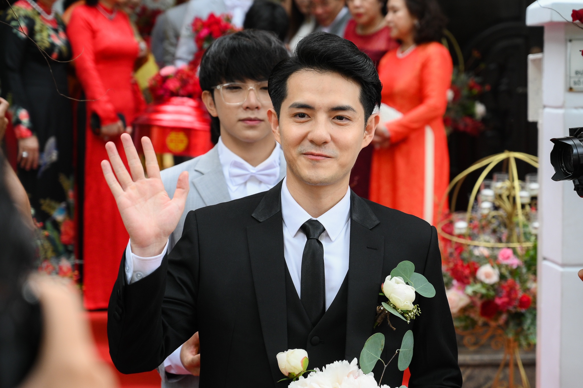 dong nhi ong cao thang dam cuoi anh 10