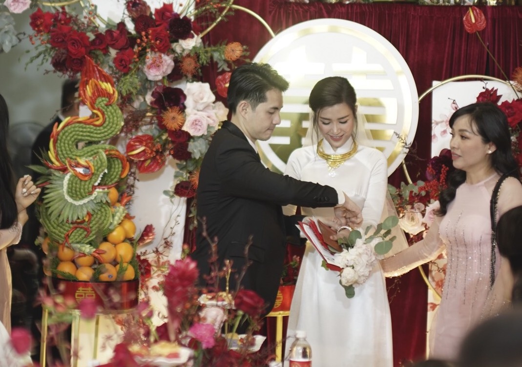 dong nhi ong cao thang dam cuoi anh 77