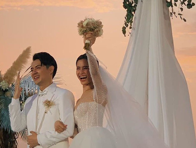 dong nhi ong cao thang cuoi anh 1