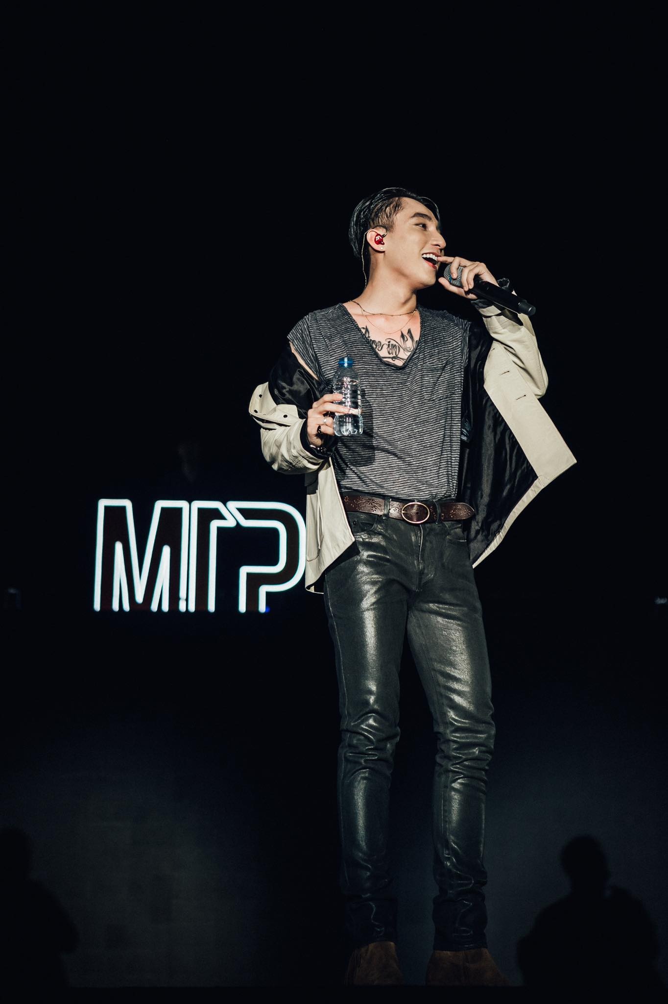 son tung m-tp anh 22