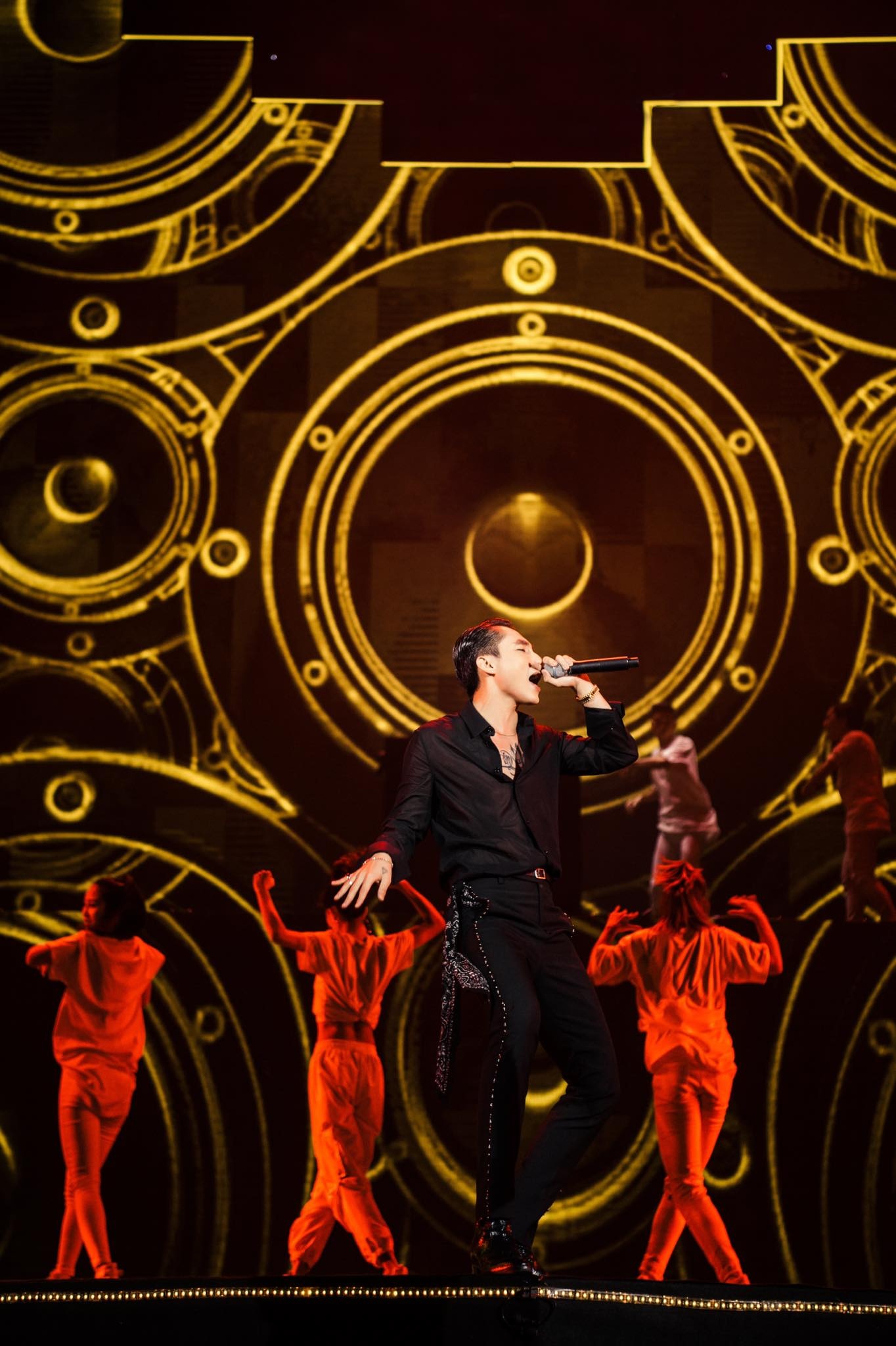 son tung m-tp anh 17