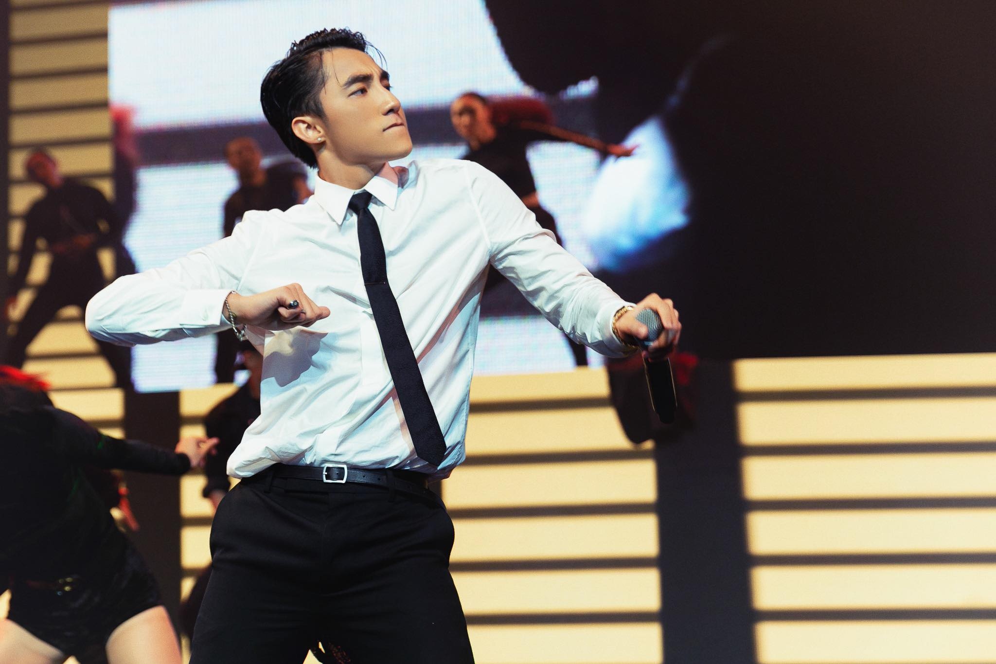 son tung m-tp anh 13