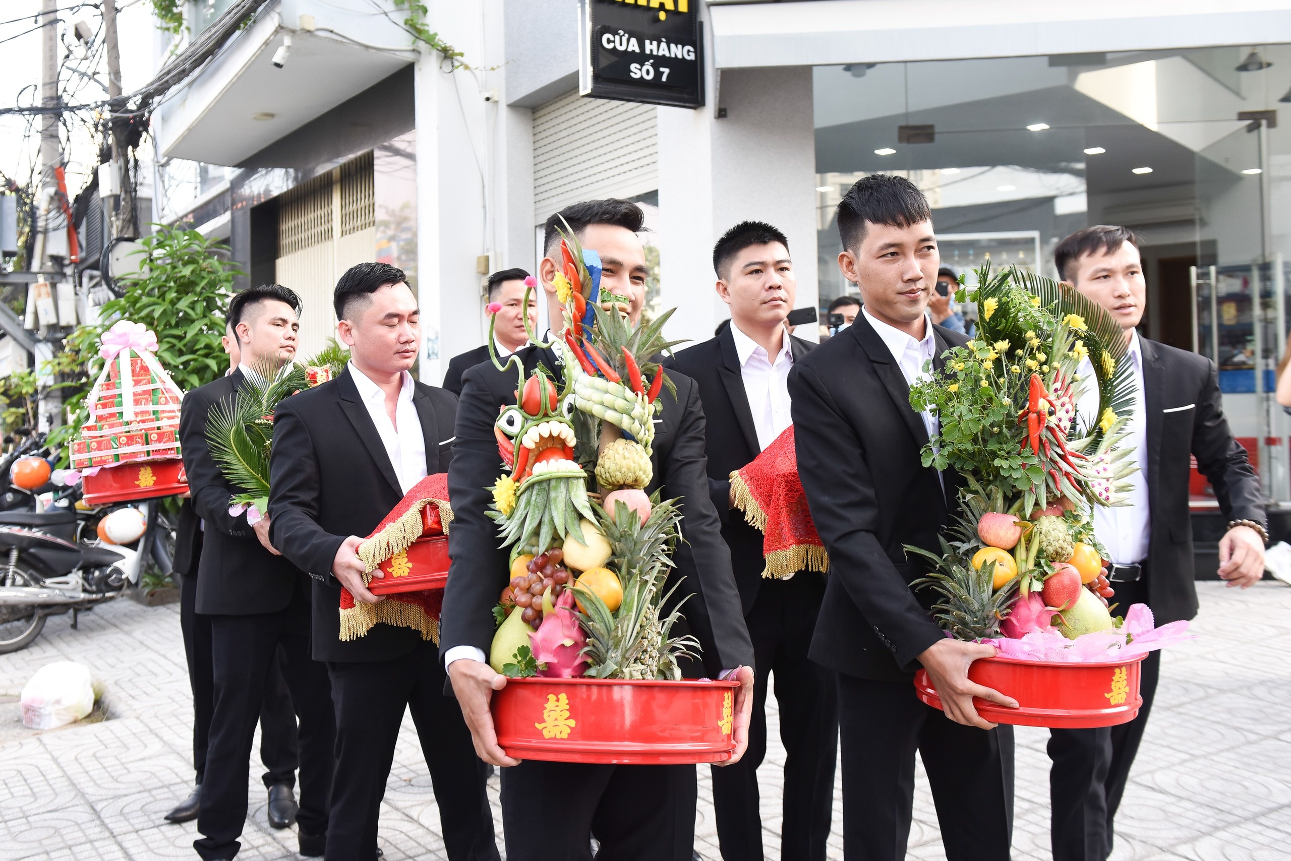 bao thy dam cuoi anh 3