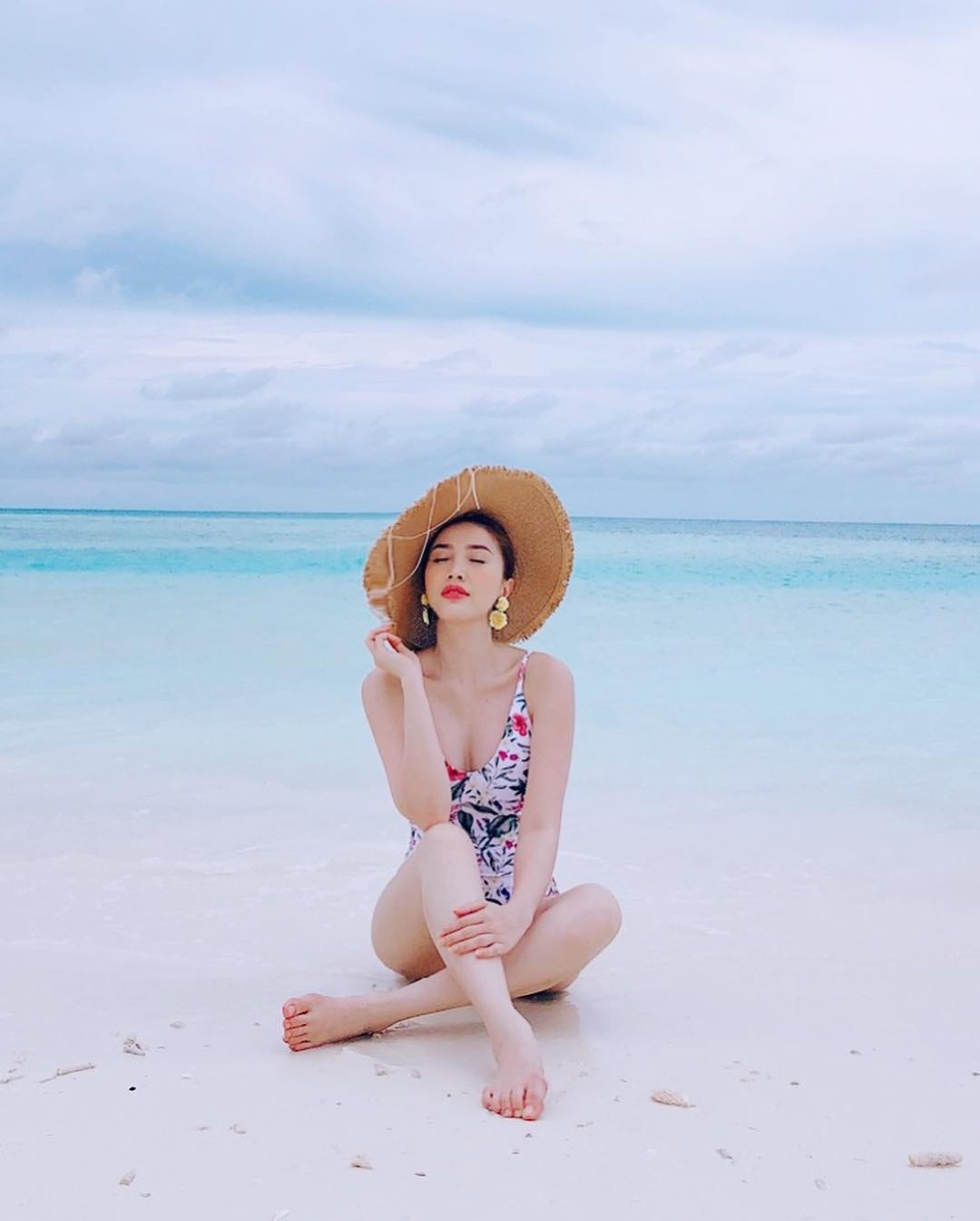 bao thy mac bikini anh 6