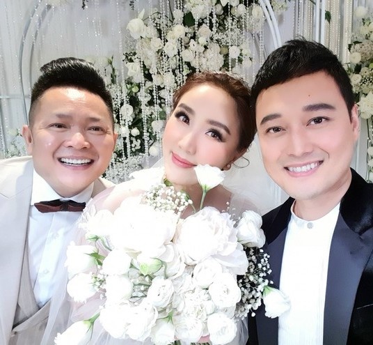 thuc don tiec cuoi sao viet anh 1