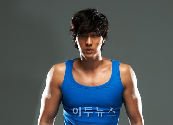 so ji sub ngoai hinh xuong sac anh 5