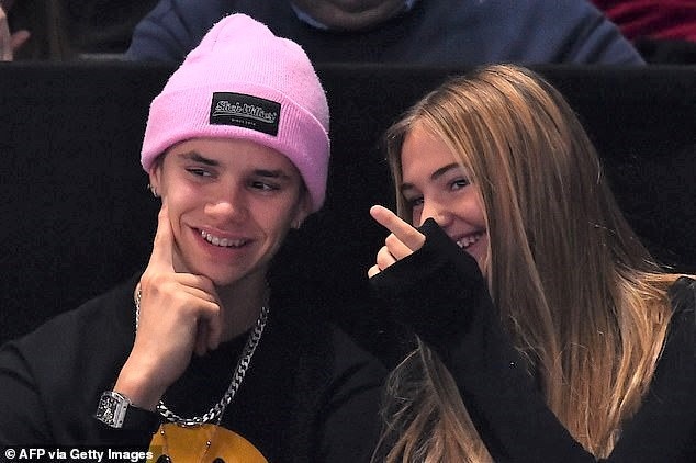 ban gai con trai beckham anh 2