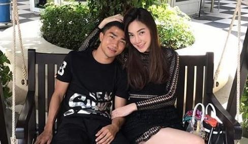 Chanathip va sao nu Thai Lan chia tay vi gia dinh cam can ket hon hinh anh