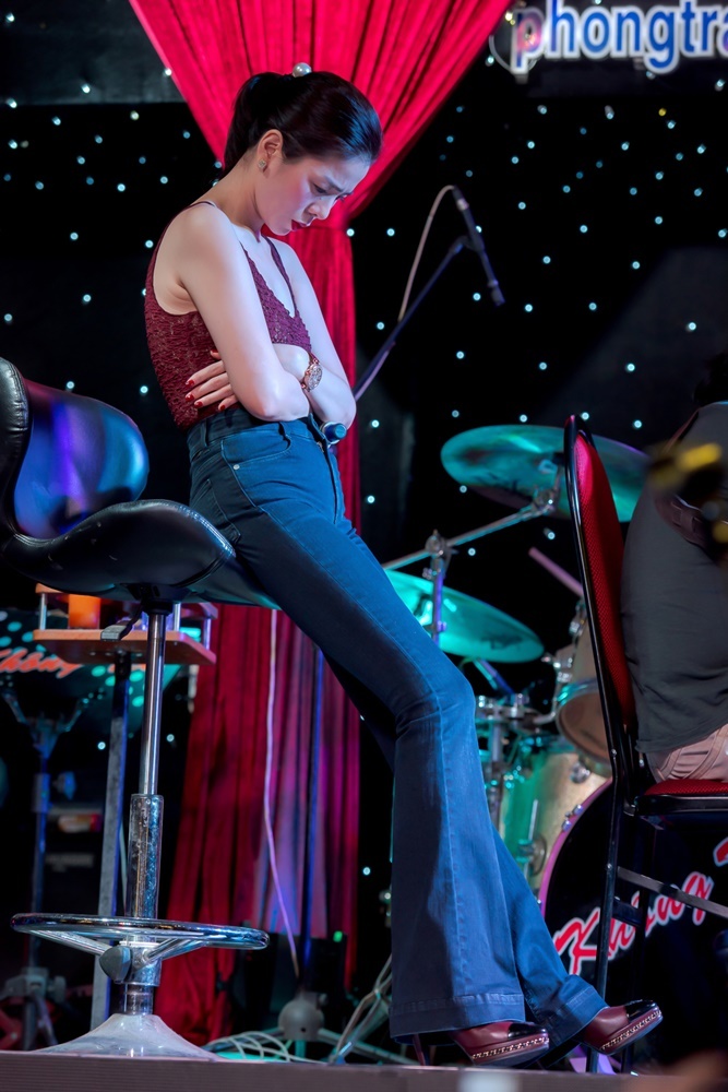 le quyen nghi hat anh 6