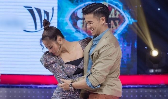 Nam Thu co tinh nga vao long Trong Hieu hinh anh