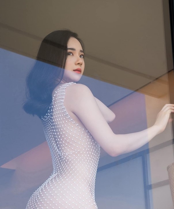 hot girl ngu gat mv phan cam anh 11