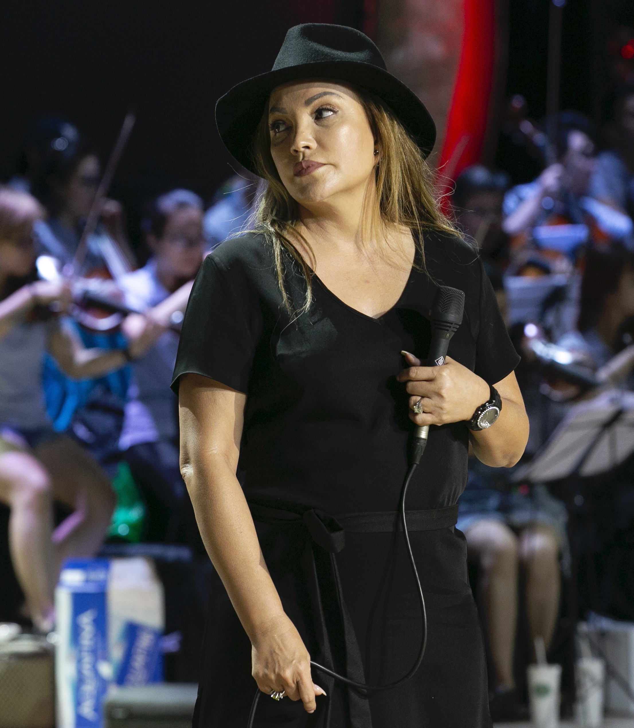 nhan sac phuong linh anh 9