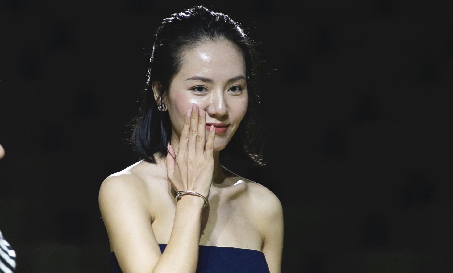 Sac voc Phuong Linh o tuoi 35 hinh anh