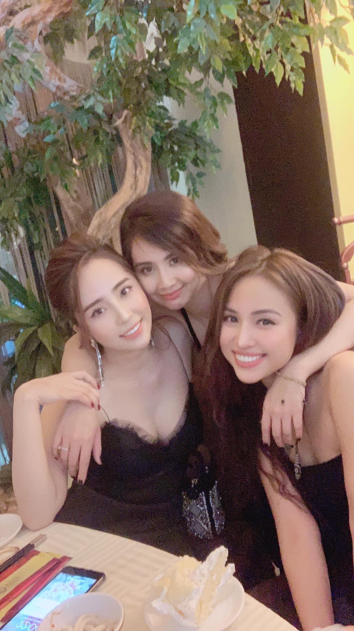 quynh nga mac goi cam trong phim anh 14