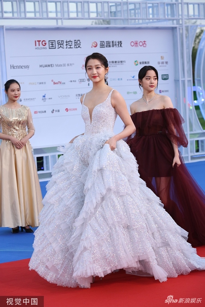 be mac lien hoan phim kim ke anh 4