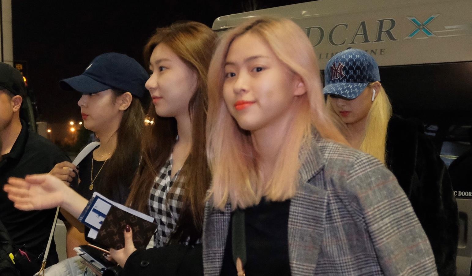 Loat than tuong Han roi Viet Nam sau khi dao choi pho co hinh anh