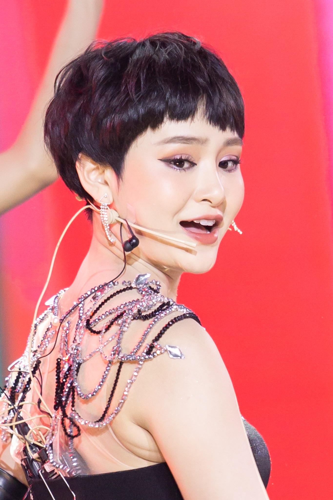 (g)i-dle zico viet nam anh 15