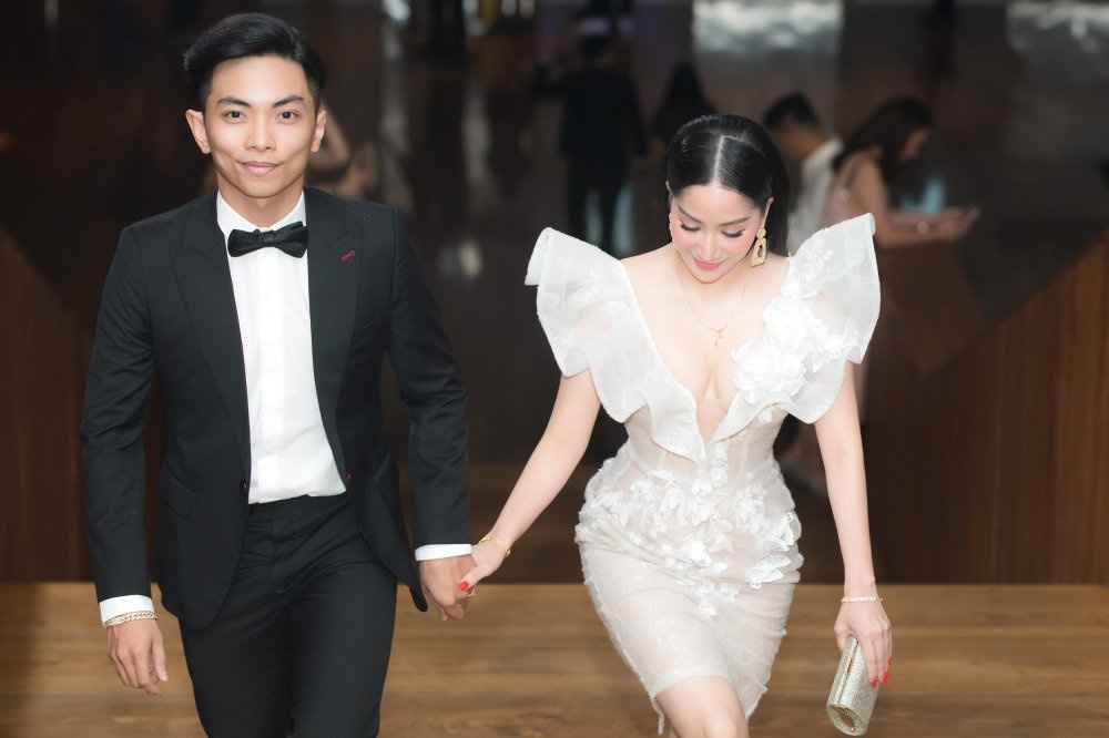 khanh thi phan hien anh 7