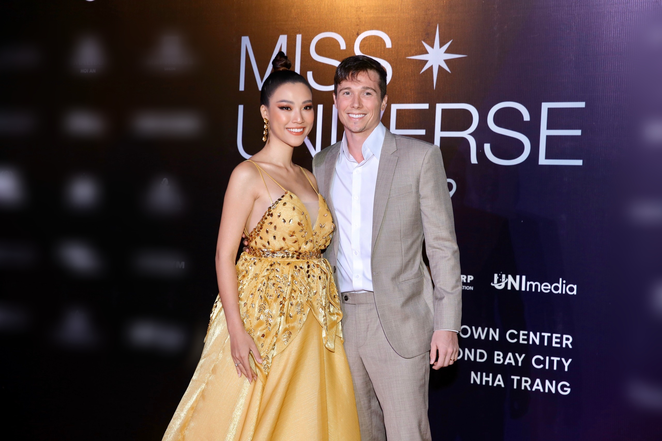 hoàng oanh nghi vấn mang bầu ảnh 1 hoang oanh nghi van mang bau anh 1