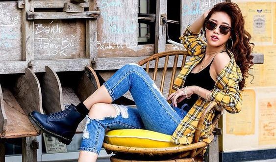 Hoa hau Khanh Van it mac sexy, chuong trang phuc khoe khoan va ca tinh hinh anh