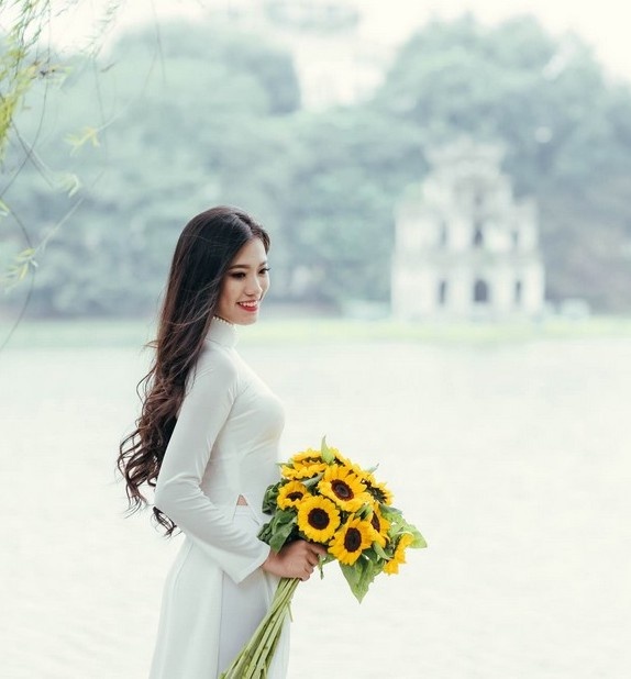 a hau kim duyen anh 10