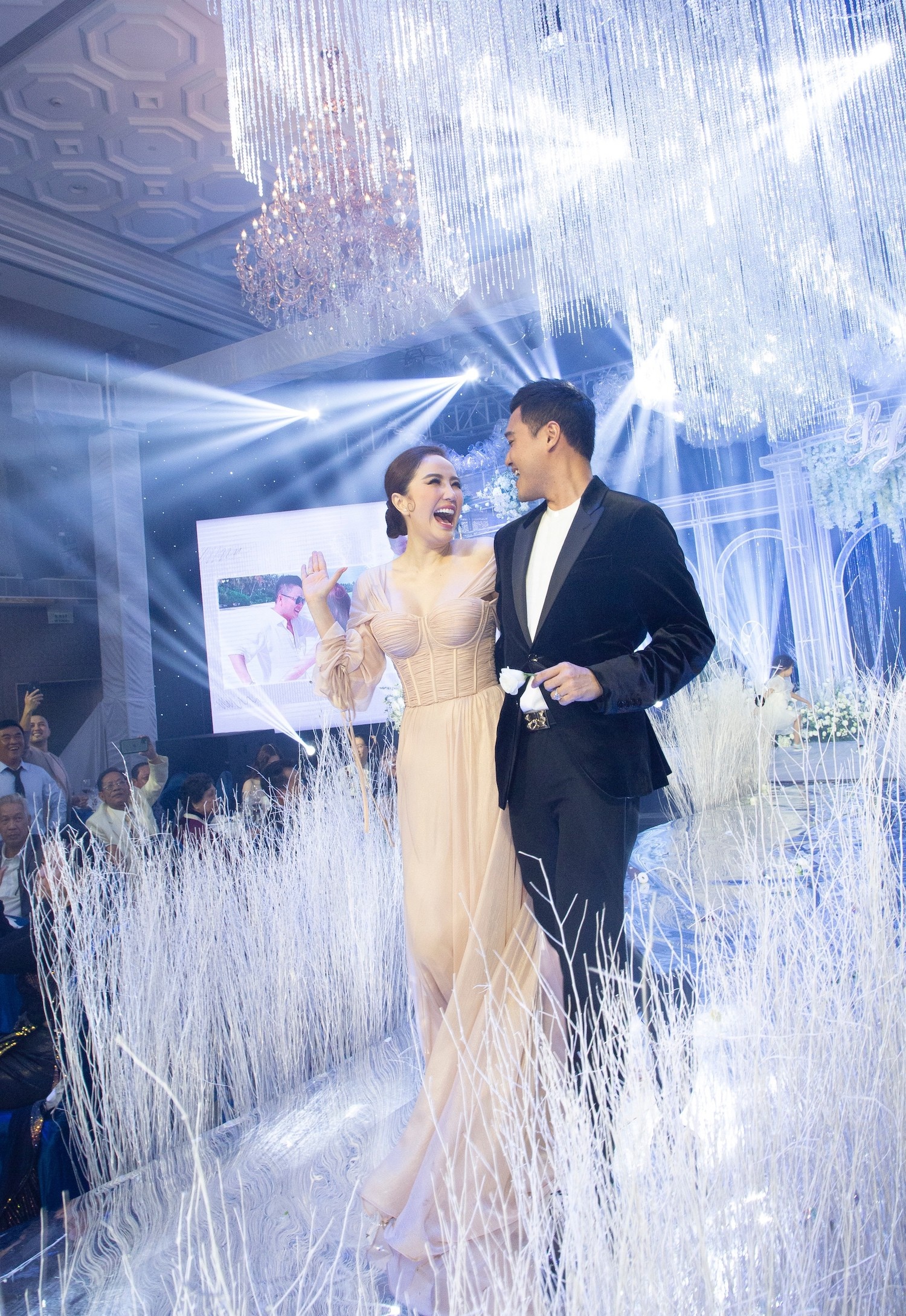 dam cuoi sao viet anh 82