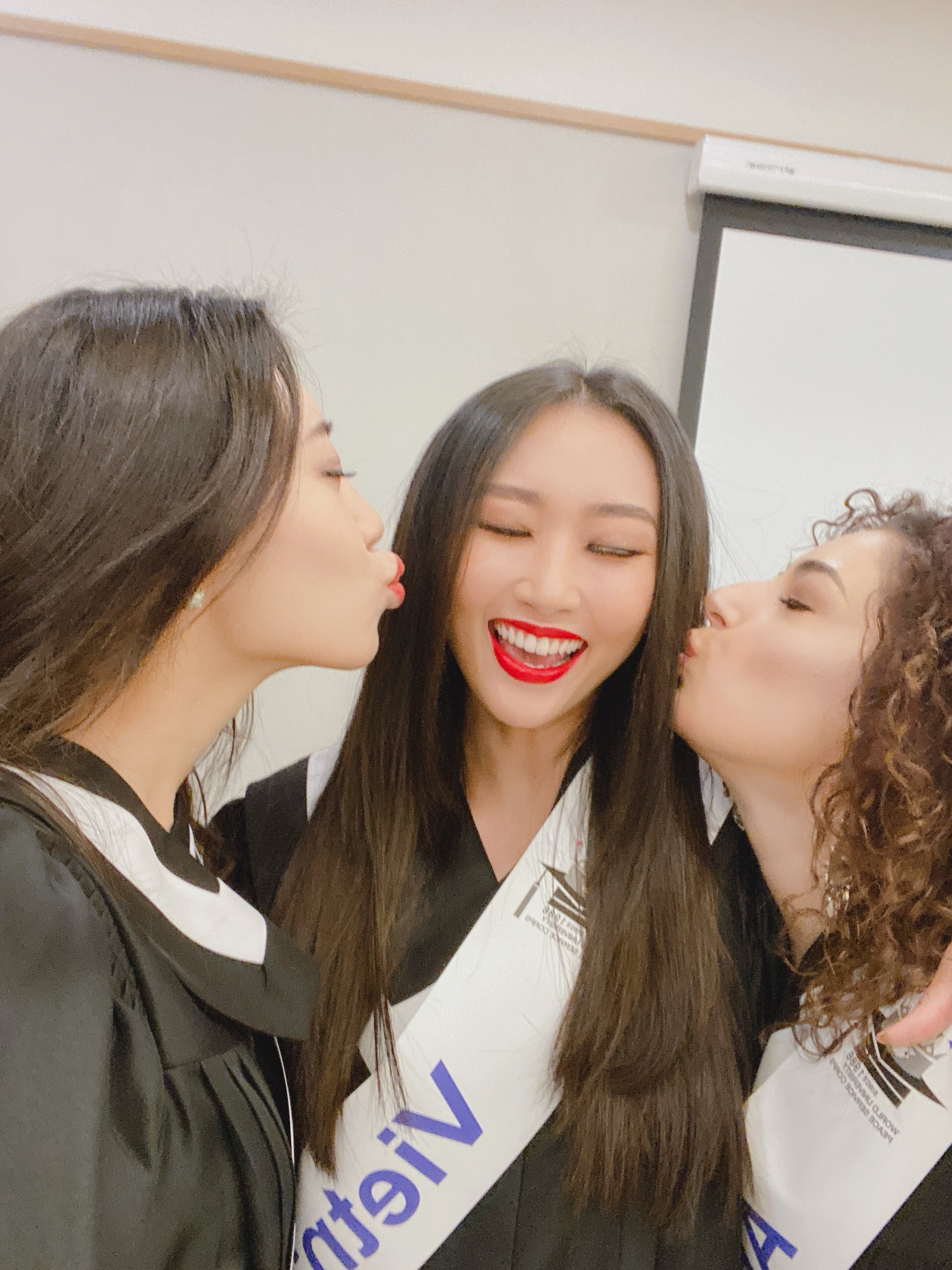 world miss university anh 10