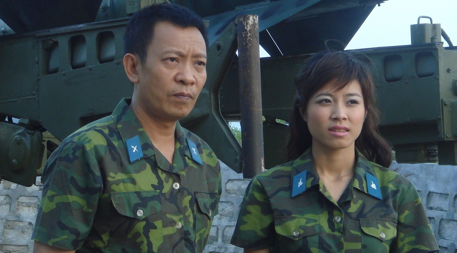 Hinh anh MC Lai Van Sam, Hoang Linh dan Chung toi la chien si tu 2006 hinh anh