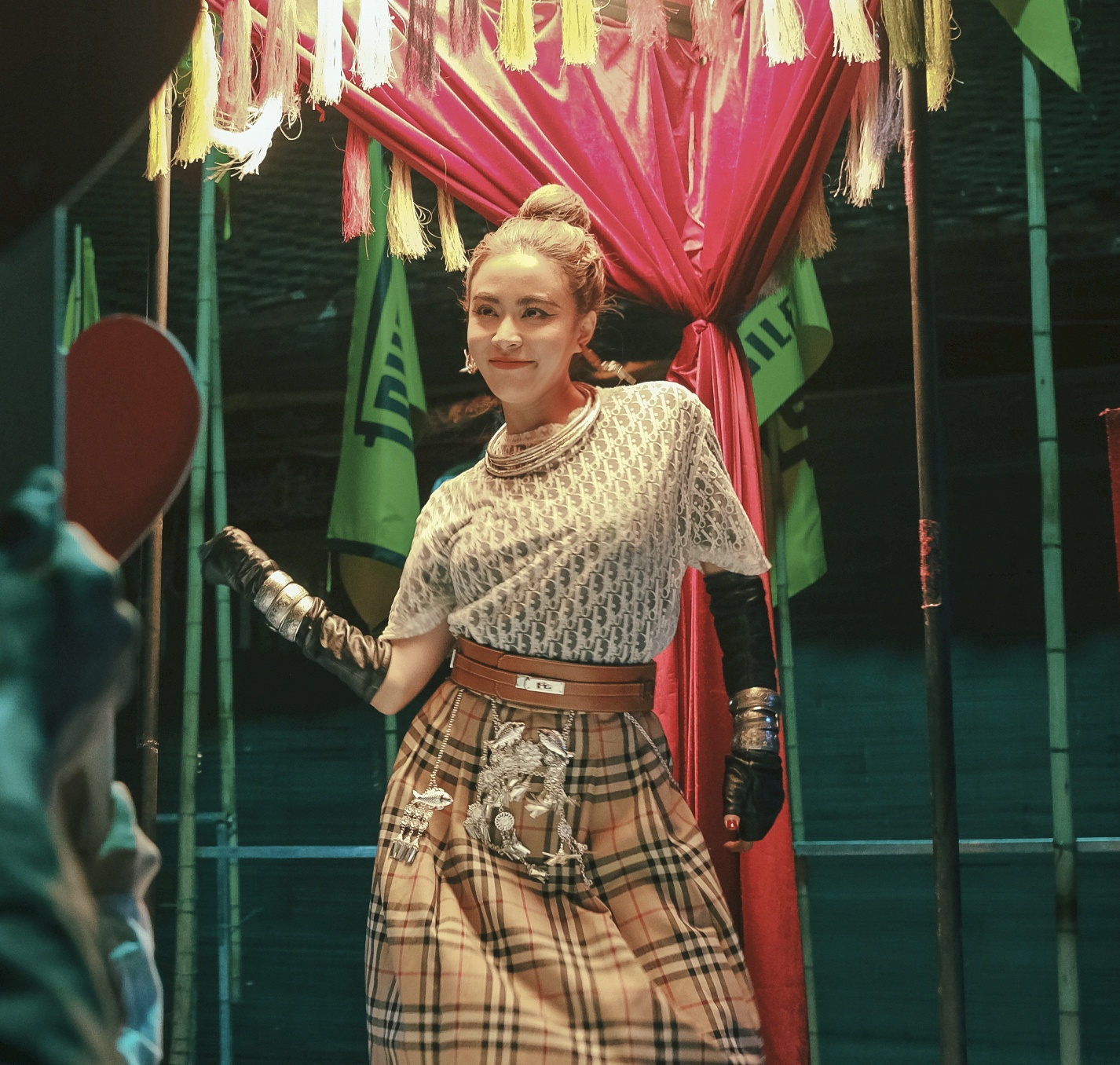 hoang thuy linh hang hieu anh 9