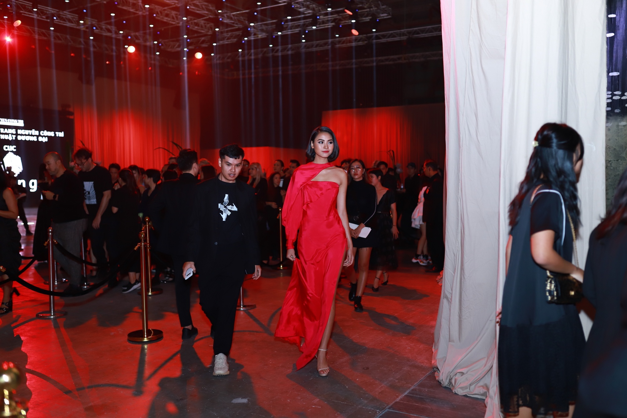 trien lam nghe thuat duong dai cong tri anh 49