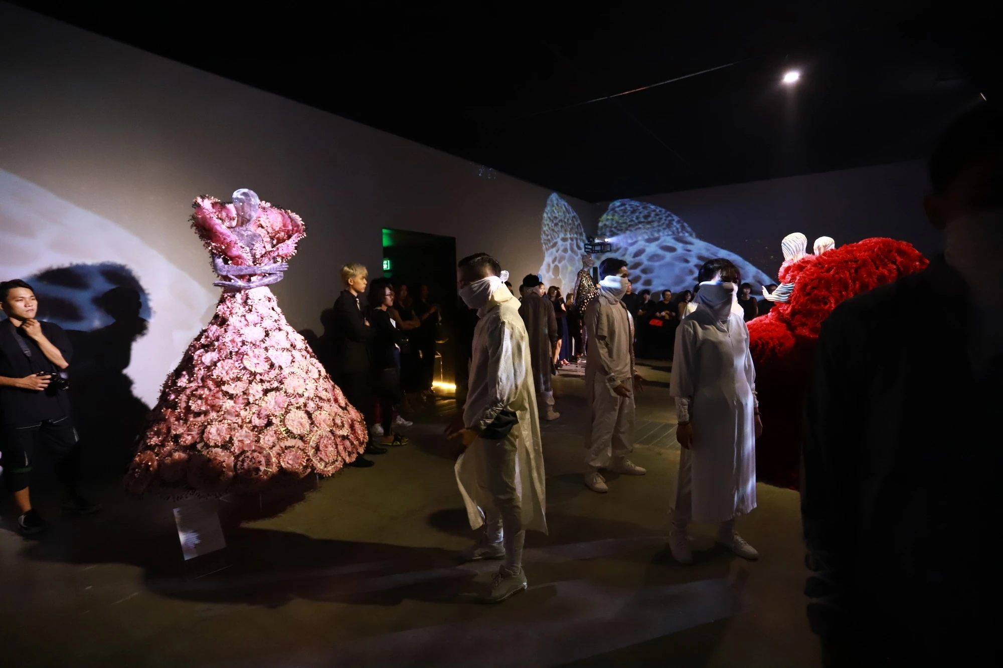 trien lam nghe thuat duong dai cong tri anh 30