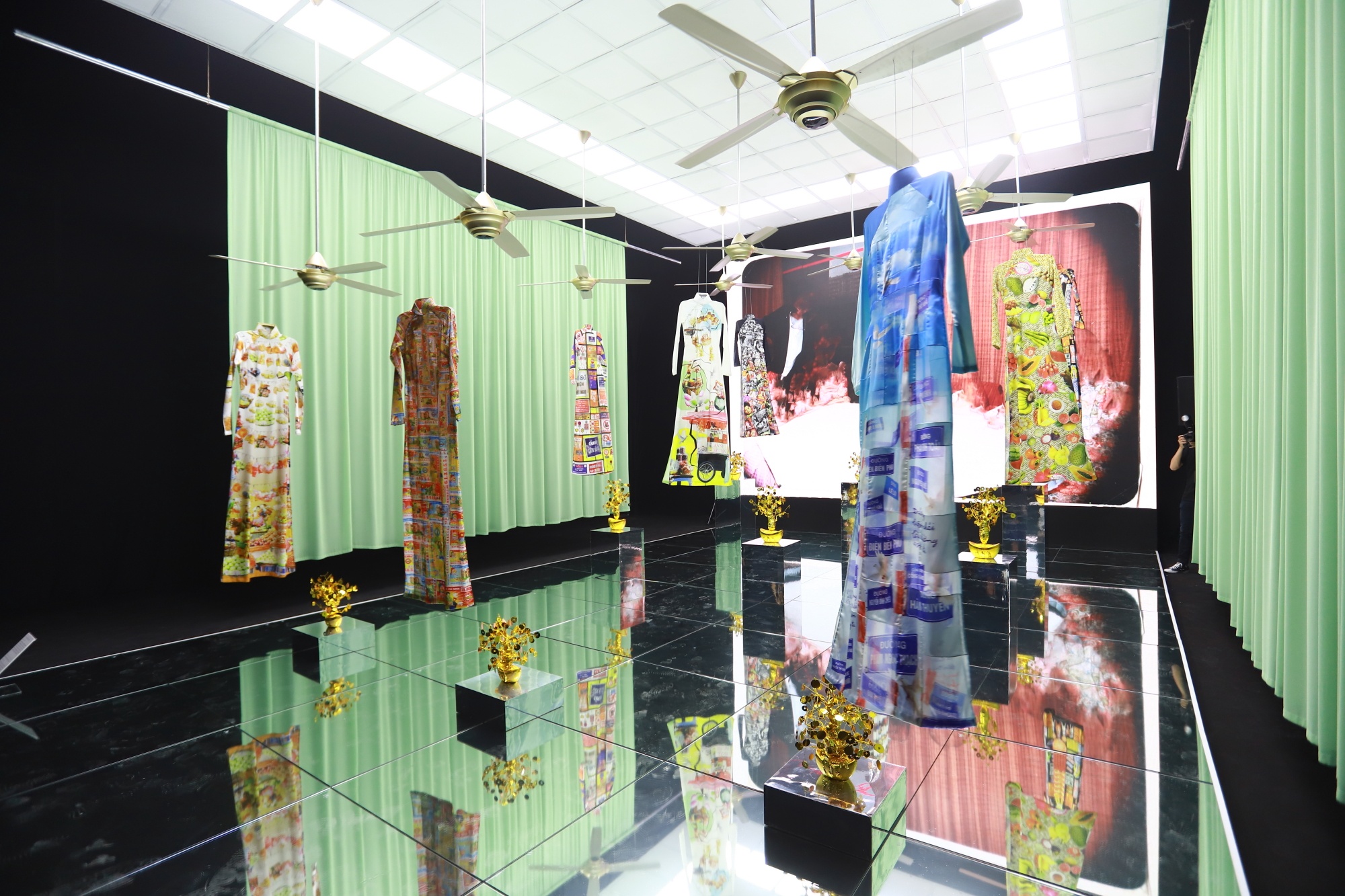 trien lam nghe thuat duong dai cong tri anh 24