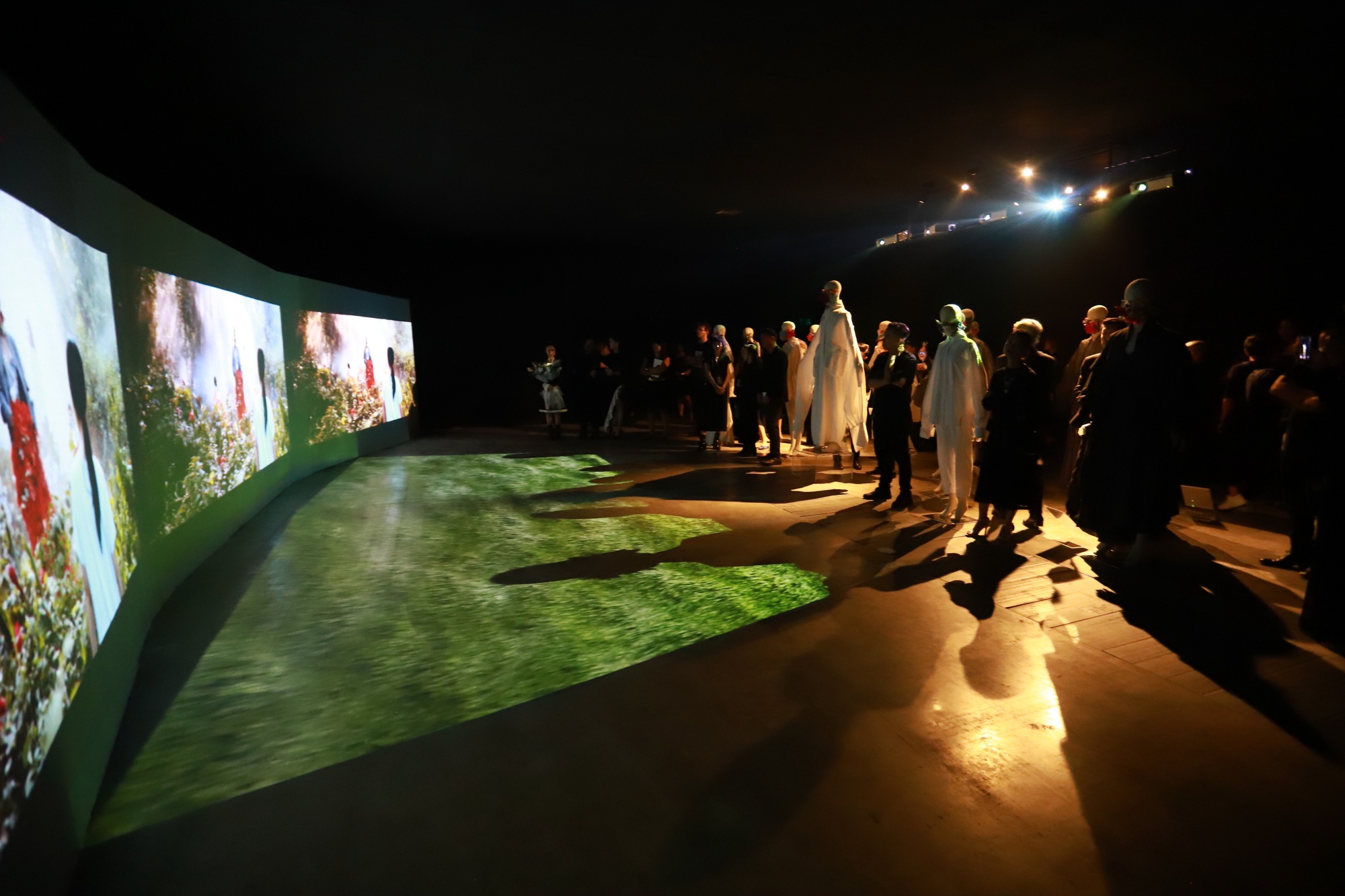 trien lam nghe thuat duong dai cong tri anh 7