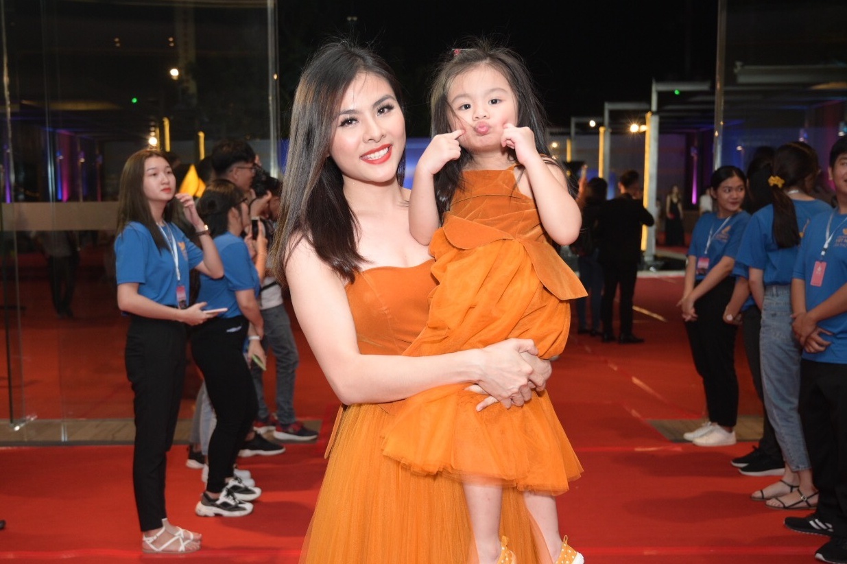 sao nu 30 tuoi vao nam 2020 anh 9