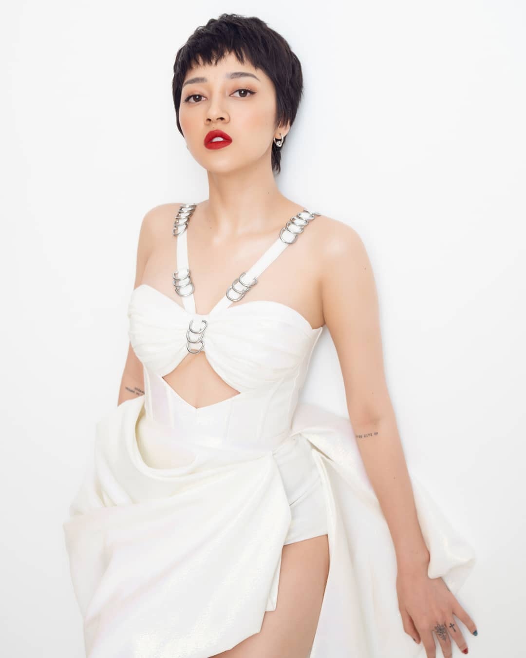 bảo anh nhuộm tóc trắng  ảnh 7 bao anh nhuom toc trang anh 7