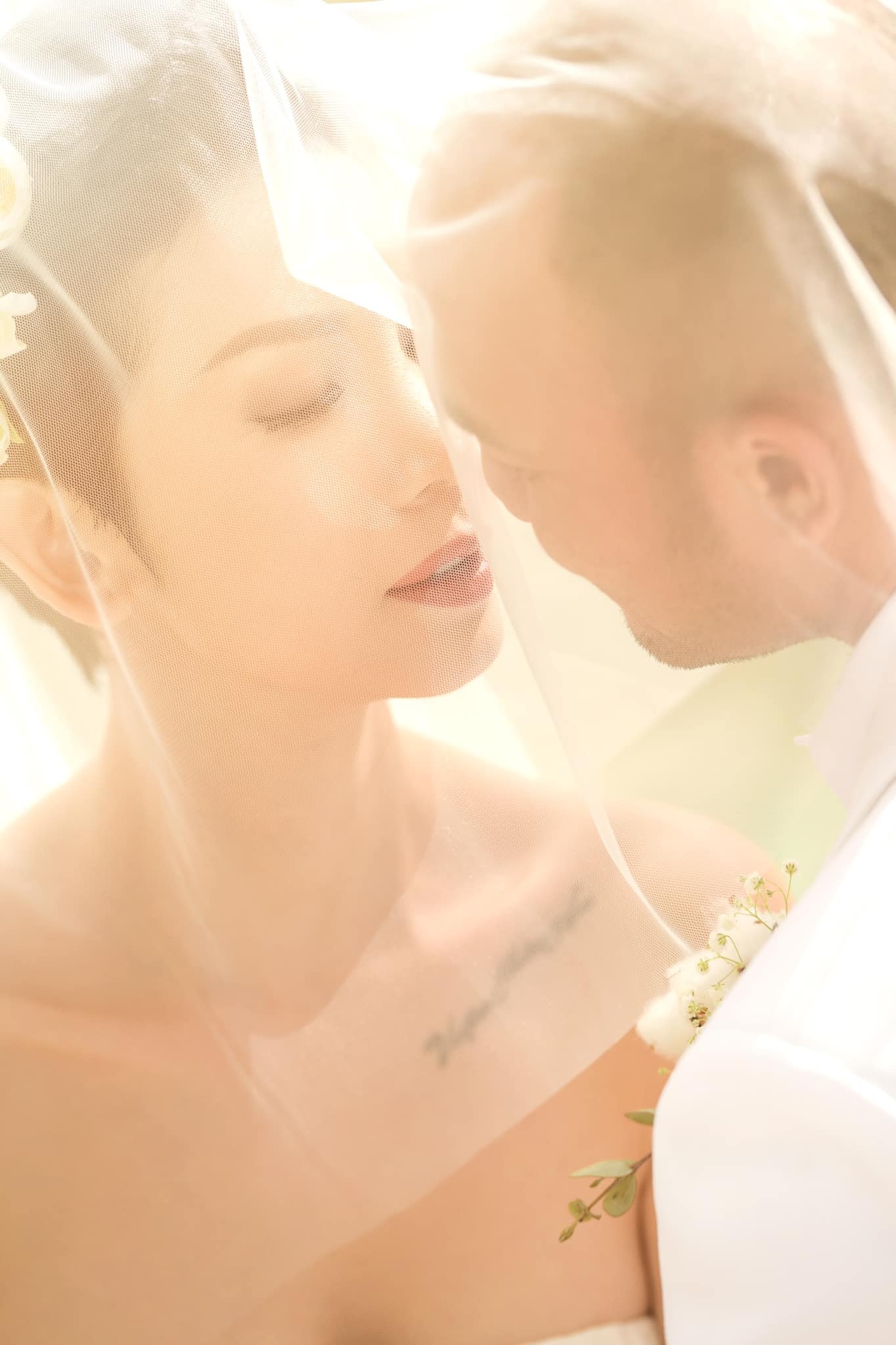 xuan lan bi mat ket hon anh 1