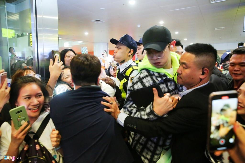 exo lo ho chieu o viet nam anh 1