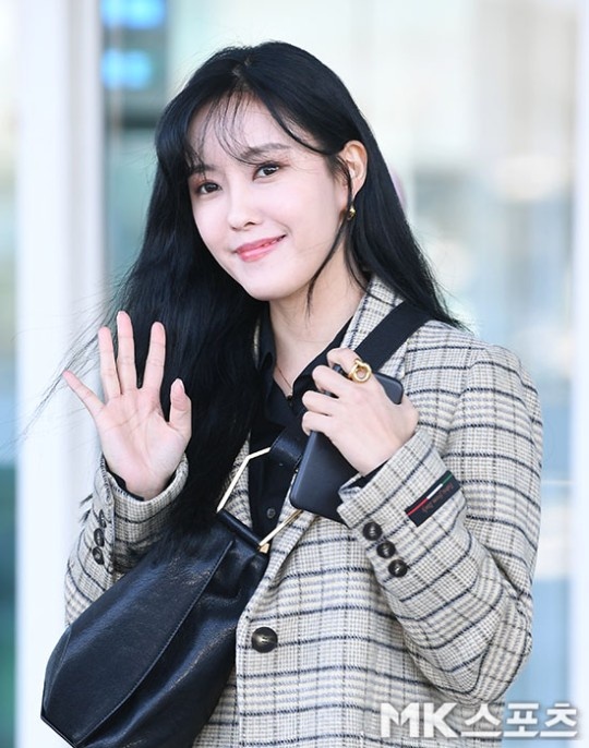 sao hàn sân bay ảnh 11 sao han san bay anh 11