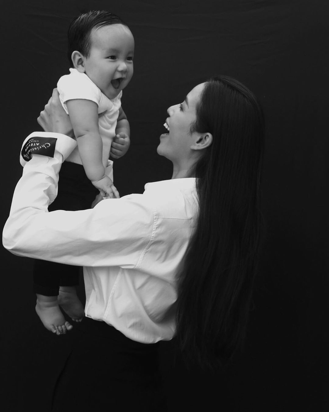 ve khau khinh con trai pham huong anh 2