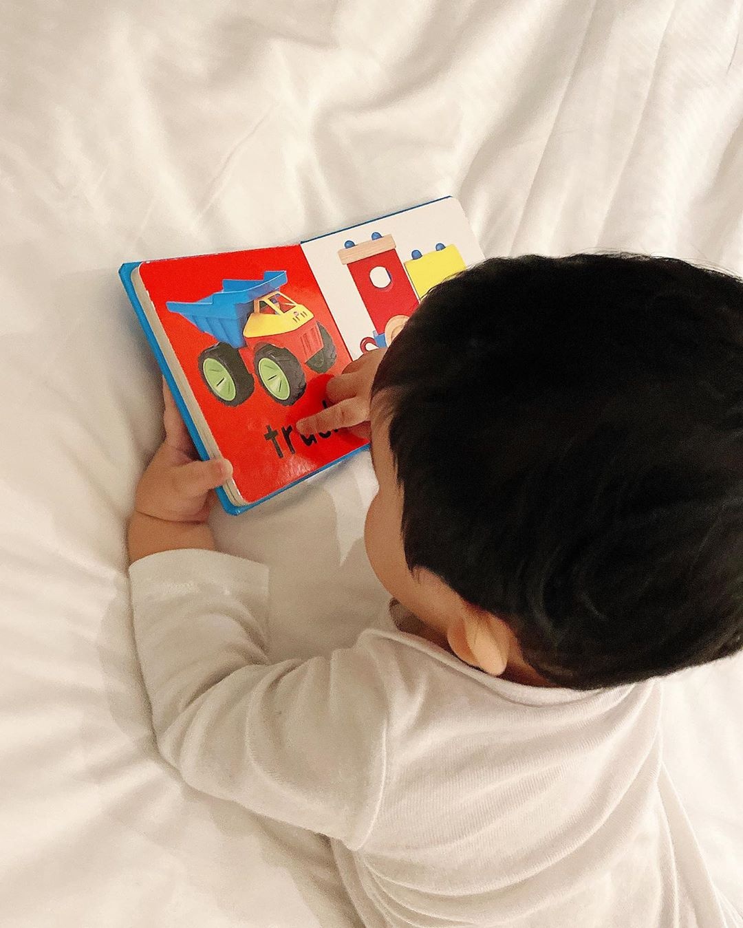 ve khau khinh con trai pham huong anh 11