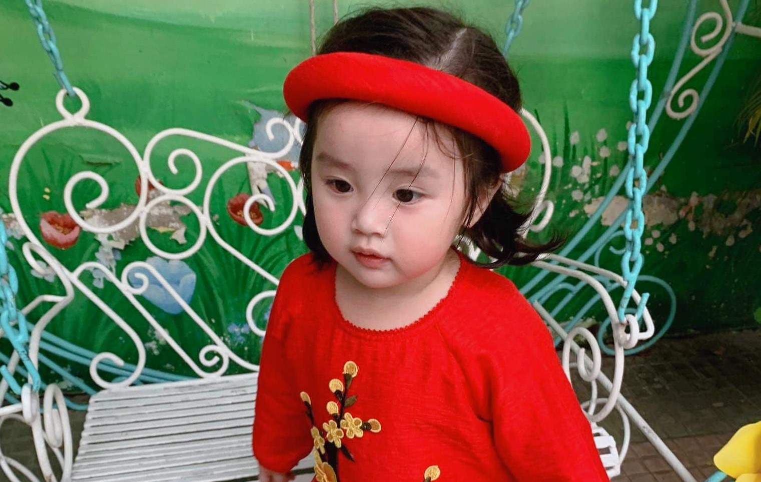 Con gai Hoai Lam va cac sao Viet mac ao dai don Tet hinh anh