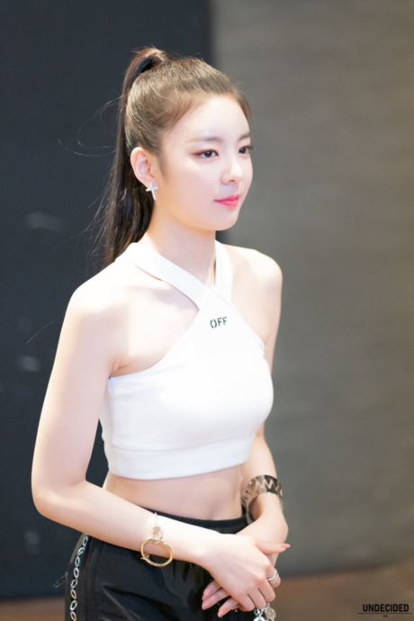 lia itzy gầy  ảnh 6 lia itzy gay anh 6
