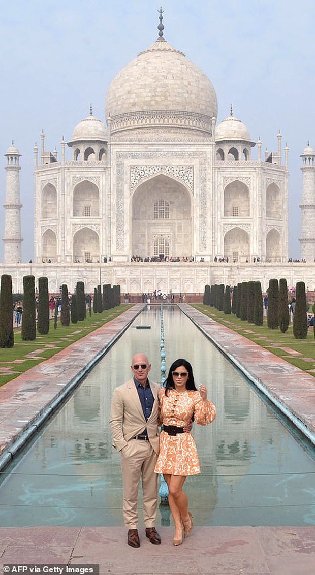 bạn gái tỷ phú amazon ảnh 1 ban gai ty phu amazon anh 1