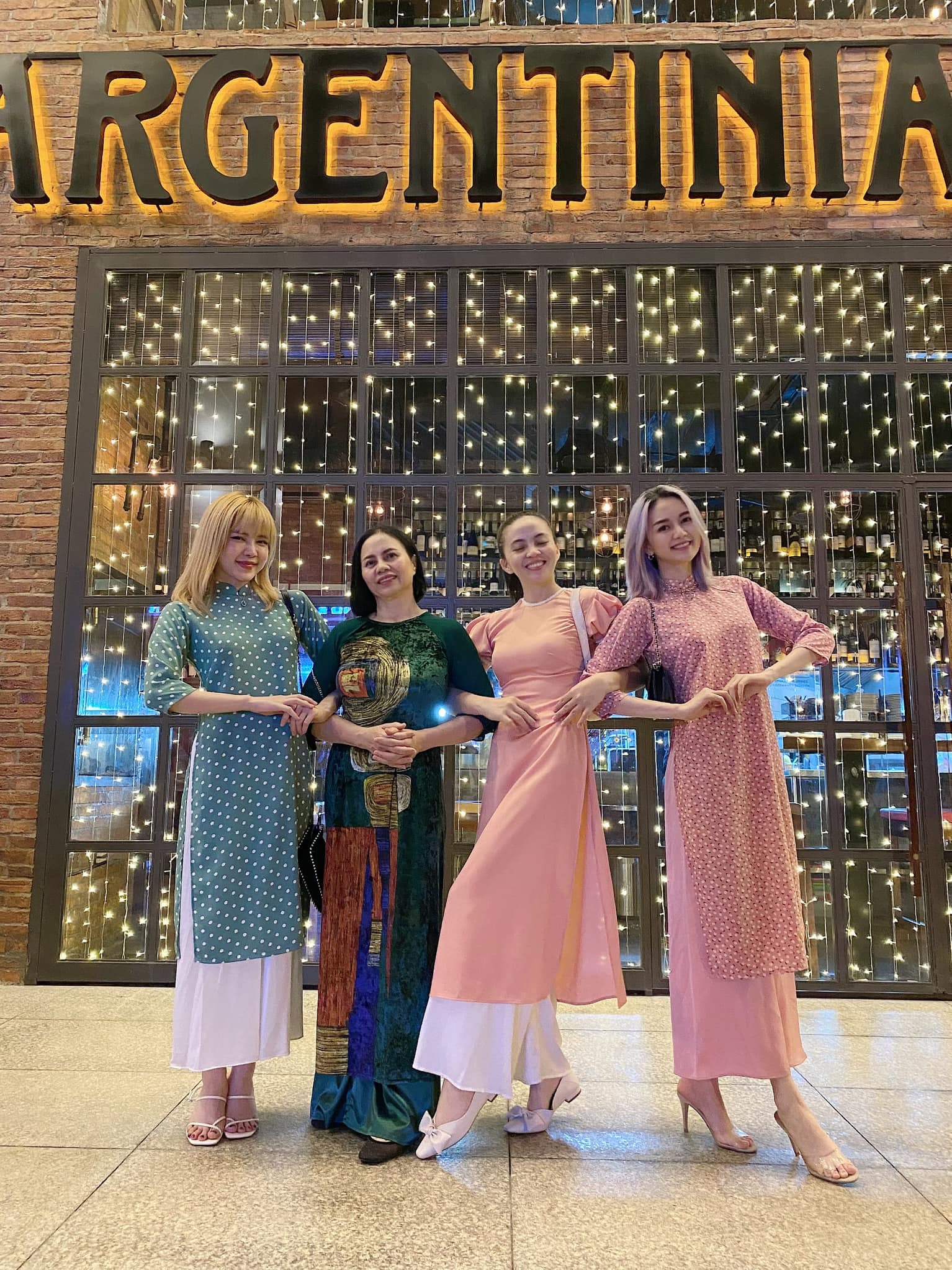 sao việt mặc áo dài ngày tết ảnh 3 sao viet mac ao dai ngay tet anh 3